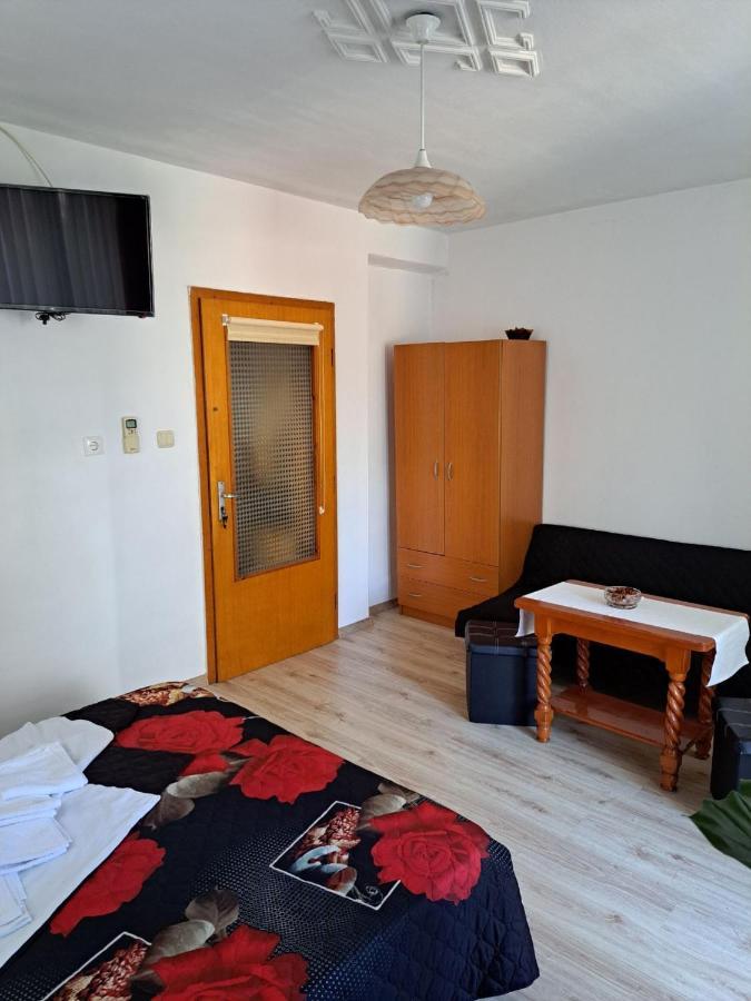 Guest House Liliya Sozopol Exterior photo
