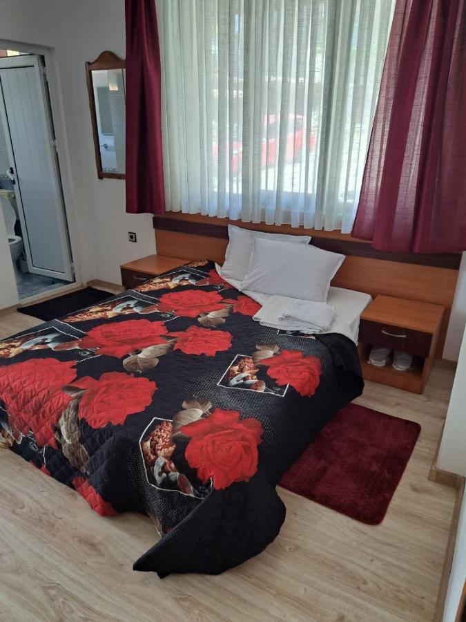 Guest House Liliya Sozopol Exterior photo