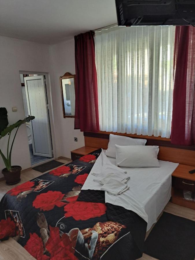 Guest House Liliya Sozopol Exterior photo