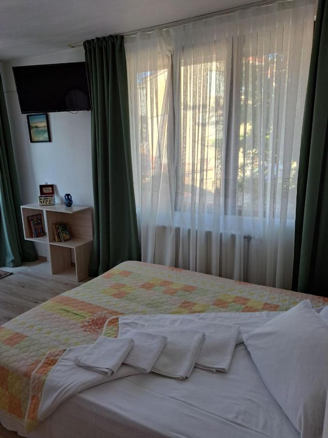 Guest House Liliya Sozopol Exterior photo