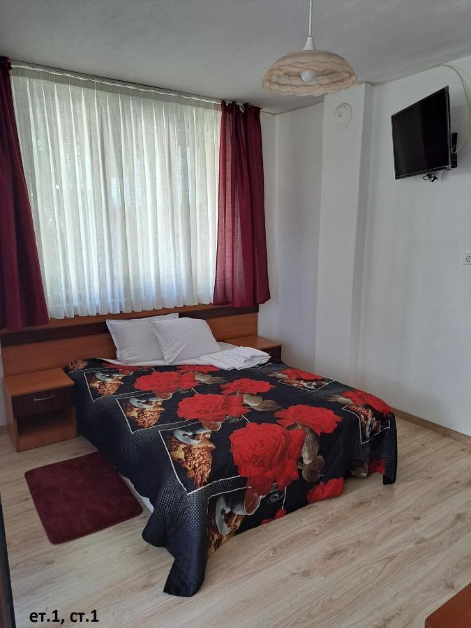 Guest House Liliya Sozopol Exterior photo